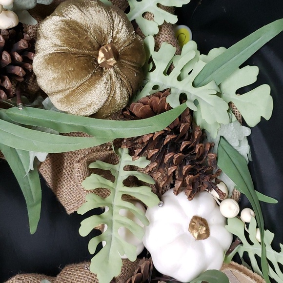 Martha Stewart NWT Pumpkins and Pine Cones Lighted Wreath - Picture 4 of 8